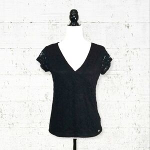 Guess Women's Top Size L Deep V-Neck Black Lacy Lined Short Sleeve